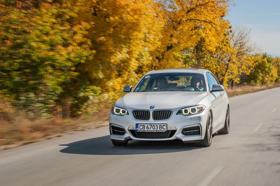  BMW M240i xDrive Coupe 2016 года  (WW) (фото 4 из 8)